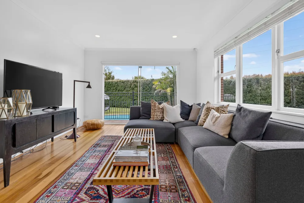 Photos of 234a Penrose Road