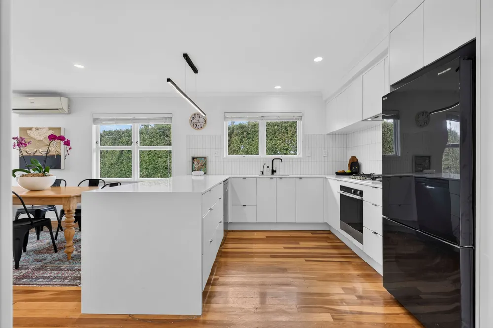 Photos of 234a Penrose Road