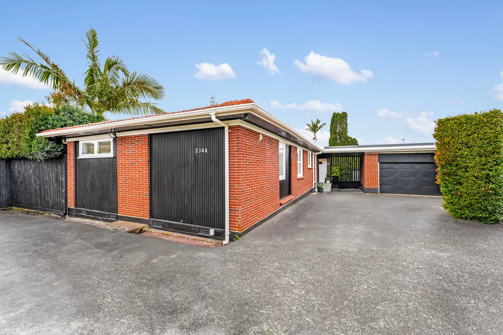 Photos of 234a Penrose Road