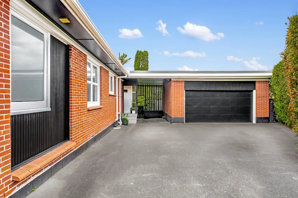 Photos of 234a Penrose Road
