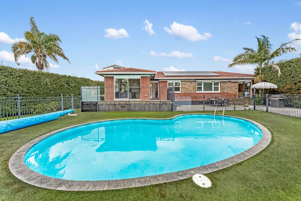 Photos of 234a Penrose Road