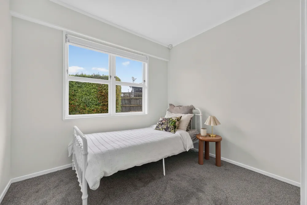 Photos of 234a Penrose Road