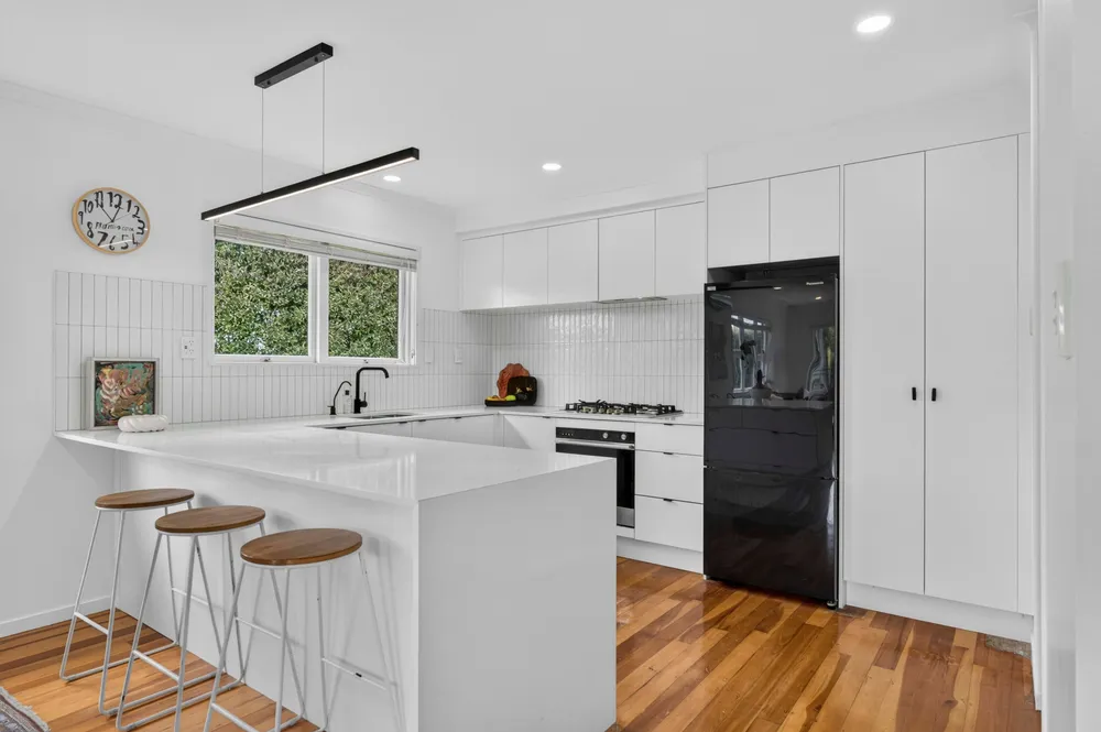 Photos of 234a Penrose Road