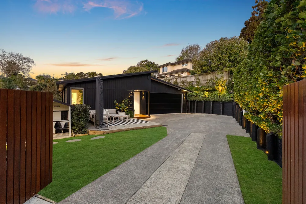 Photos of 129F Rangatira Road