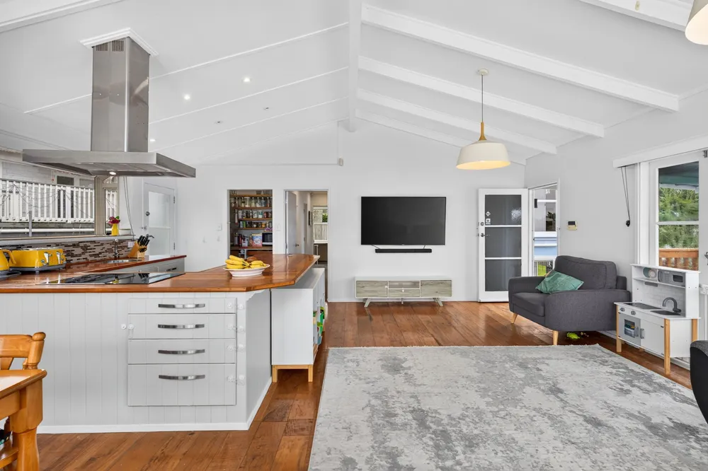 Photos of 25 Sunvue Road