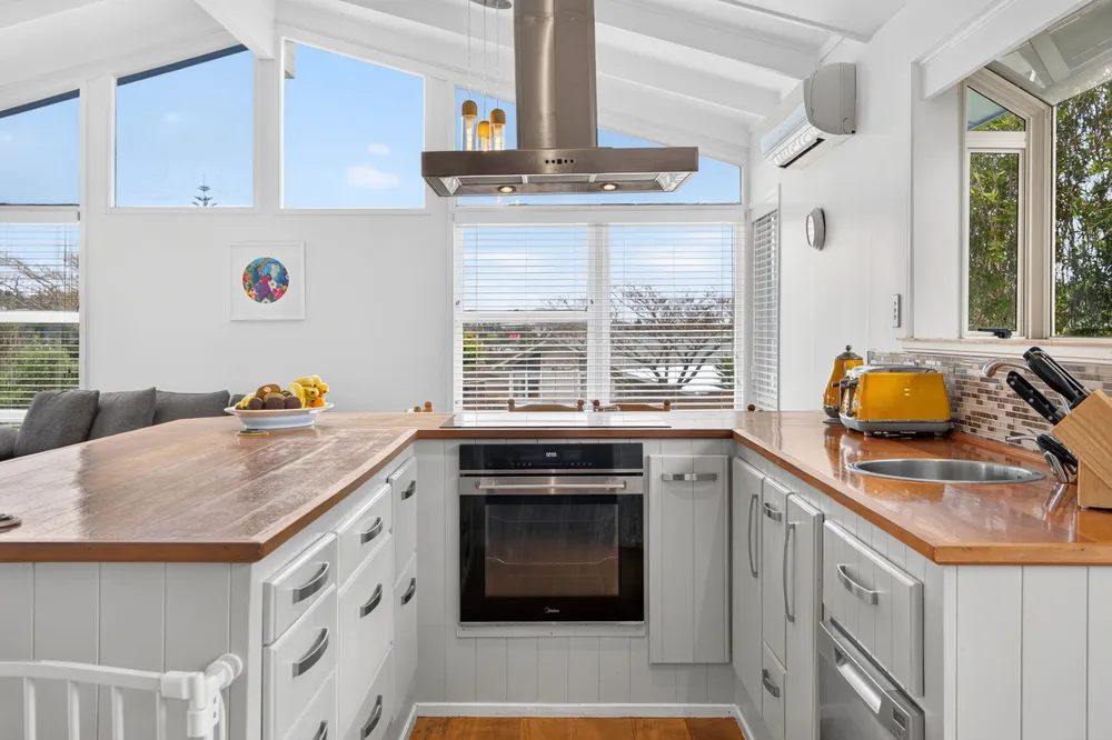 Photos of 25 Sunvue Road
