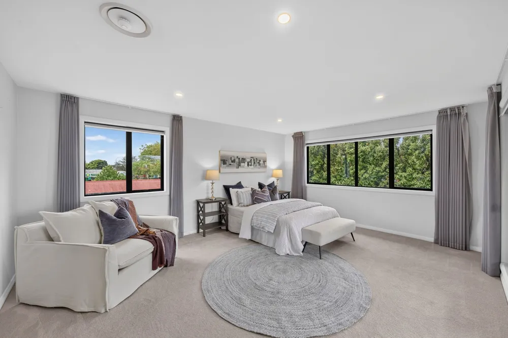 Photos of 128 Clonbern Road