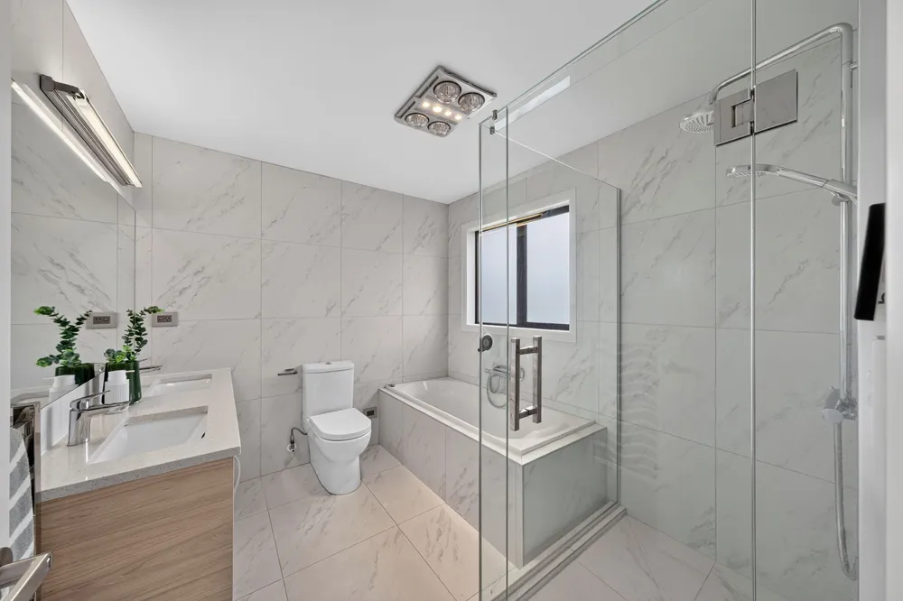 Photos of 128 Clonbern Road