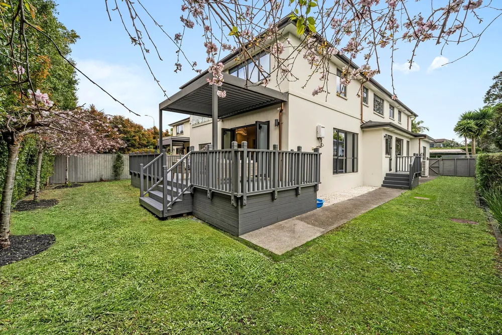 Photos of 128 Clonbern Road