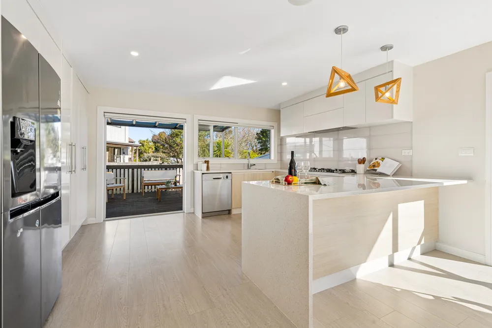 Photos of 329A Bucklands Beach Road