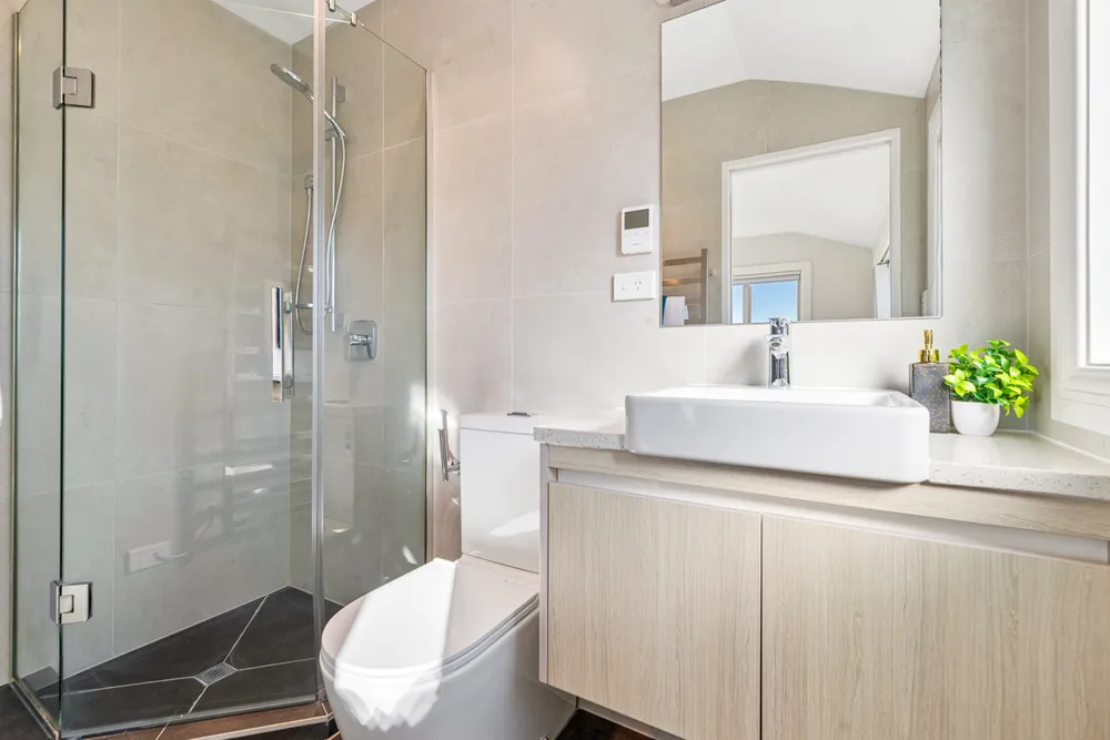 Photos of 329A Bucklands Beach Road