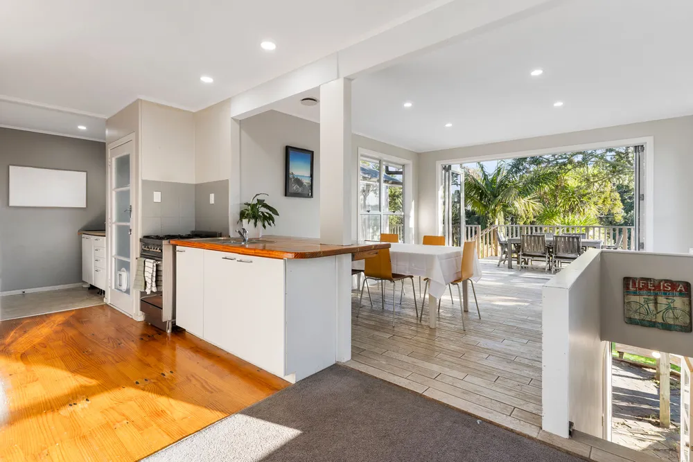 Photos of 81 Stott Avenue