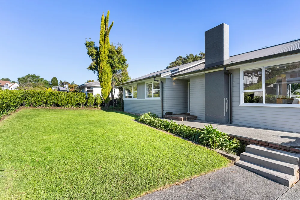 Photos of 81 Stott Avenue