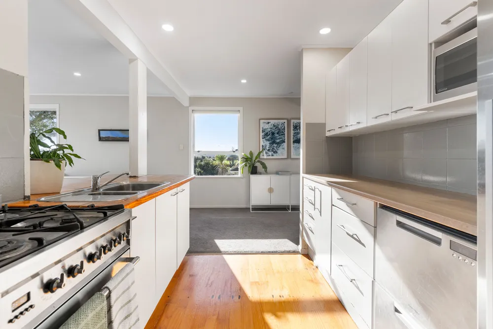 Photos of 81 Stott Avenue