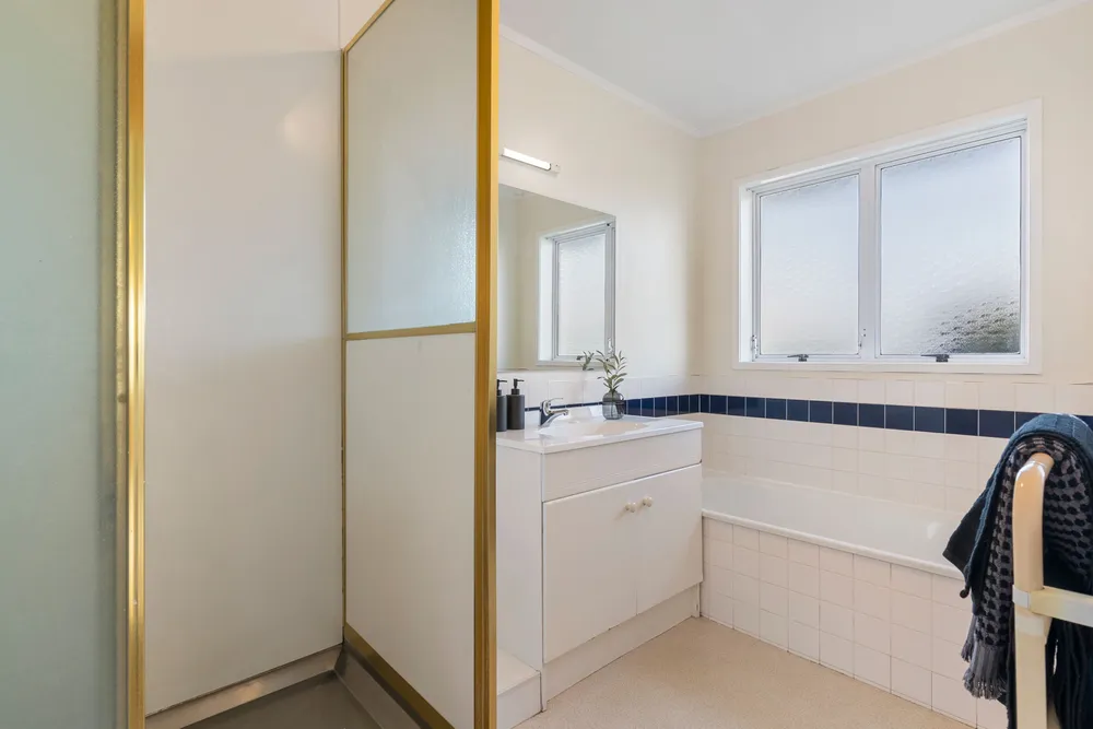 Photos of 54A Rawhiti Road