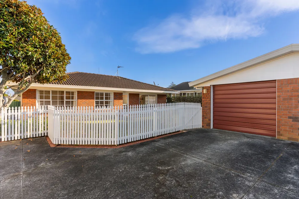 Photos of 54A Rawhiti Road