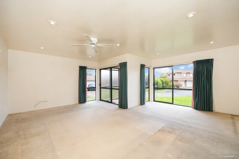 Photos of 1/4 Basilton Close