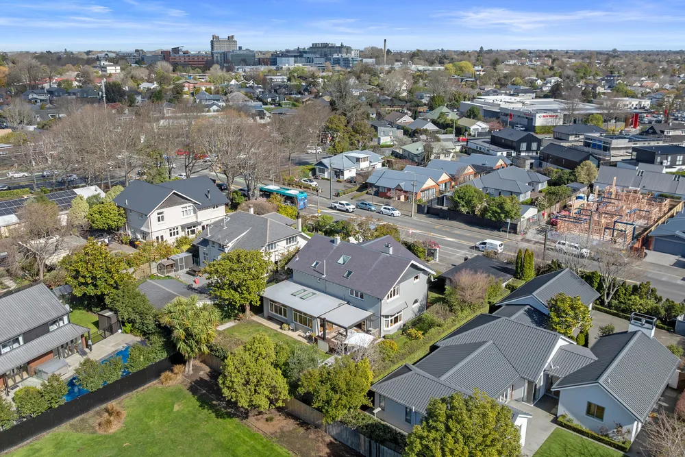 Photos of 152 Clyde Road