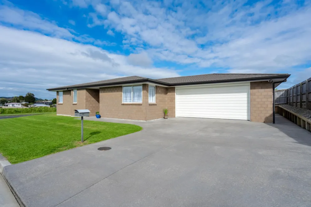 Photos of 1 Ohau Crescent