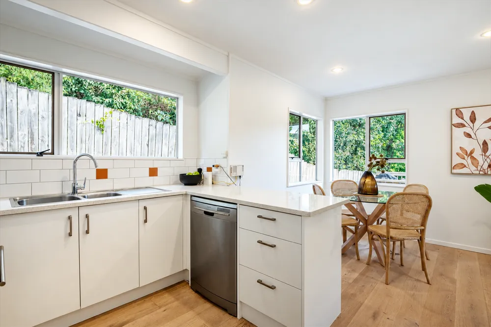 Photos of 2/54 Stapleford Crescent