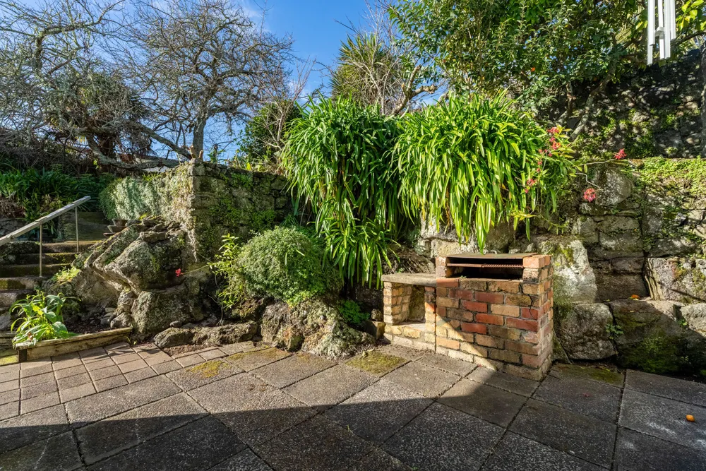 Photos of 58 Disraeli Street