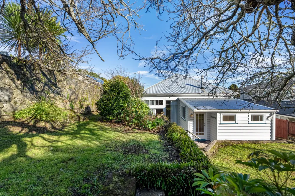 Photos of 58 Disraeli Street