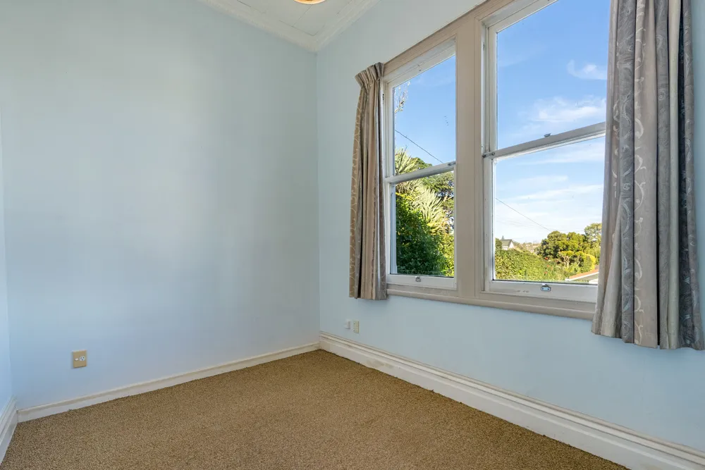 Photos of 58 Disraeli Street