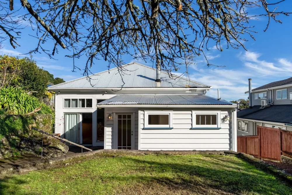 Photos of 58 Disraeli Street