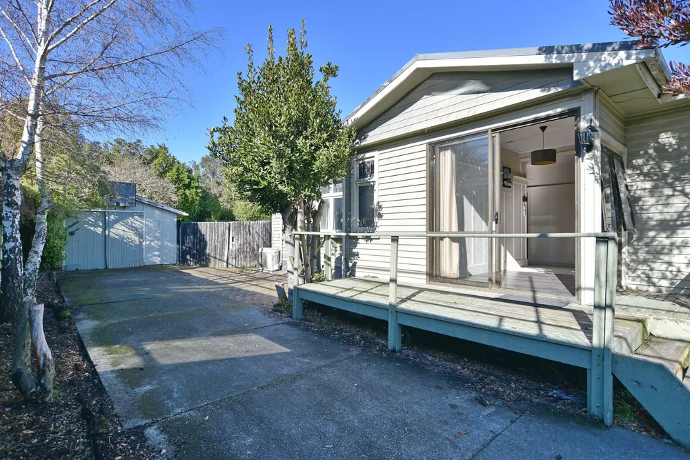 Photos of 60 Carnarvon Street