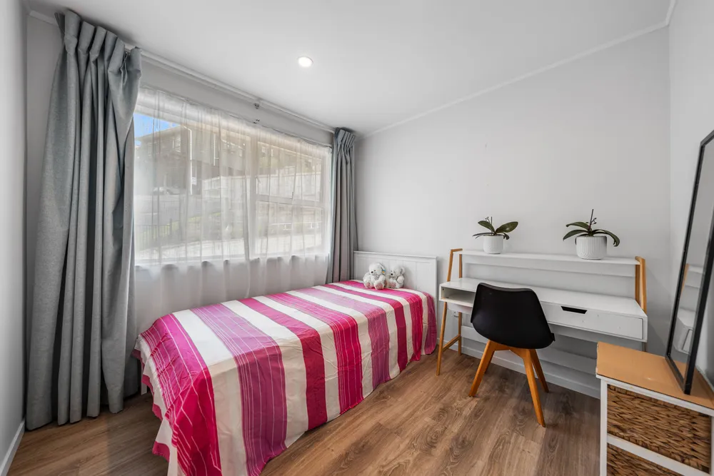 Photos of 34 Sovereign Place