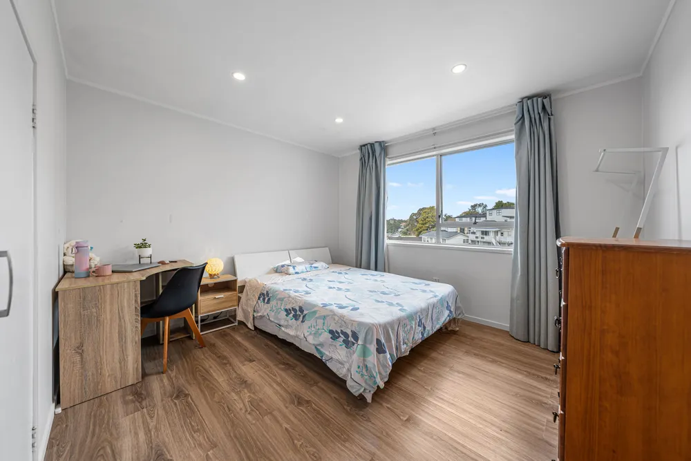 Photos of 34 Sovereign Place