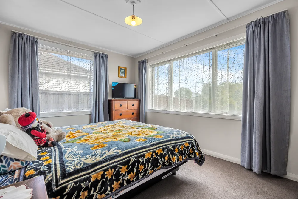 Photos of 25 Avro Crescent