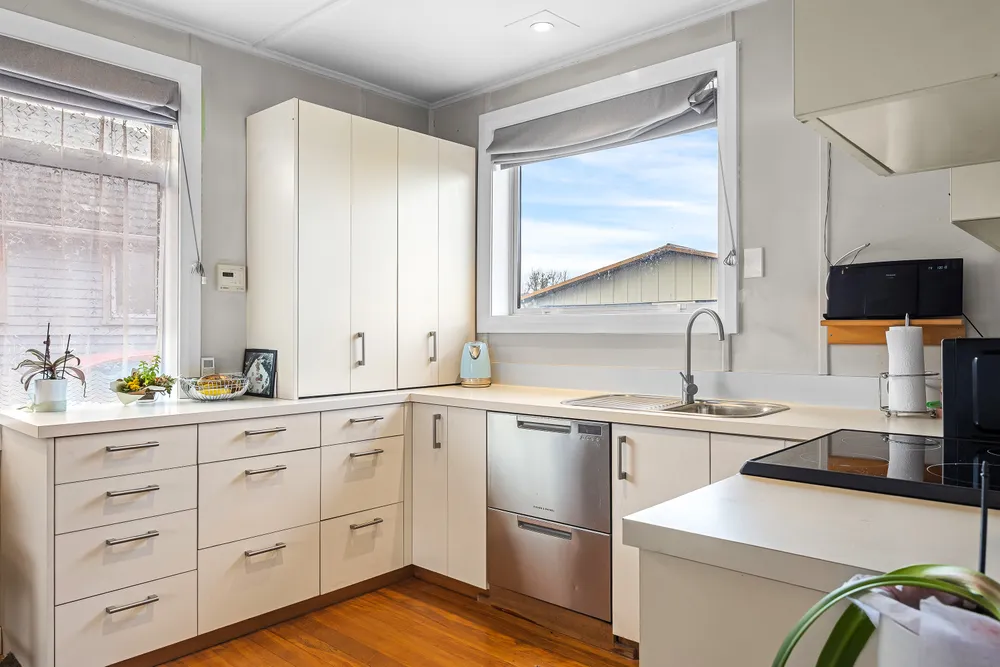 Photos of 25 Avro Crescent