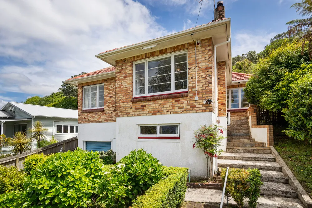 Photos of 19 Mount Royal Avenue