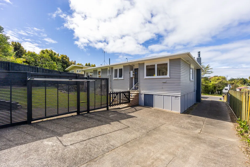 Photos of 11 Rosalind Road