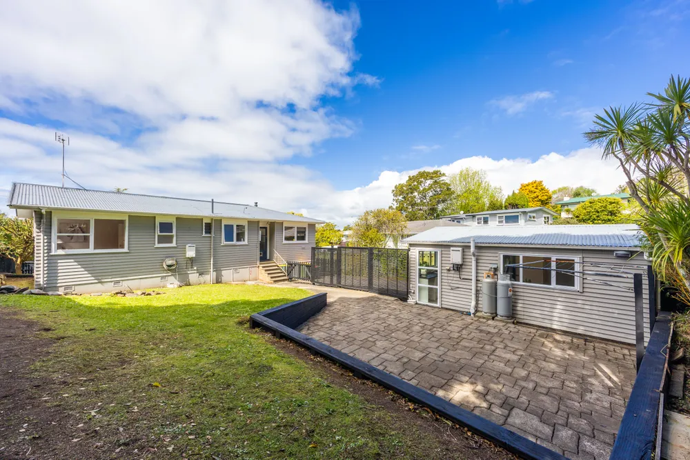 Photos of 11 Rosalind Road
