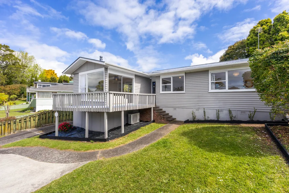 Photos of 11 Rosalind Road