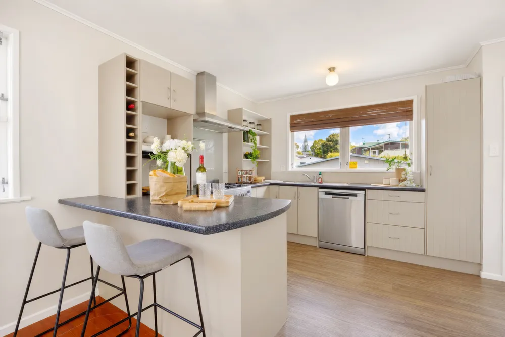 Photos of 11 Rosalind Road