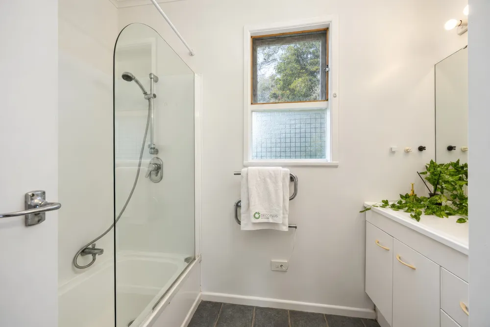 Photos of 11 Rosalind Road