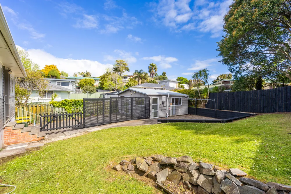 Photos of 11 Rosalind Road