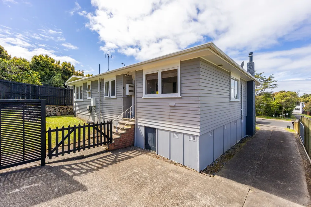 Photos of 11 Rosalind Road