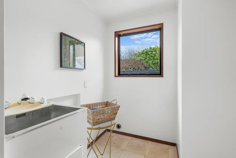 Photos of 48 Leacroft Street