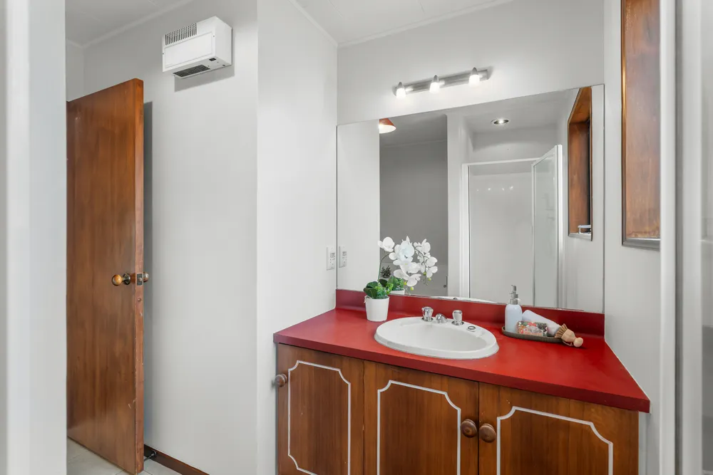 Photos of 48 Leacroft Street