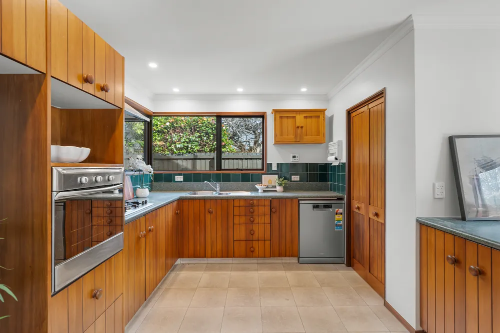 Photos of 48 Leacroft Street