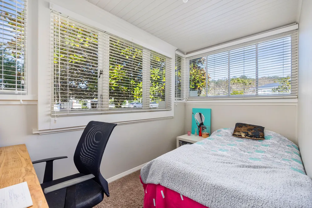 Photos of 95 Alberton Avenue