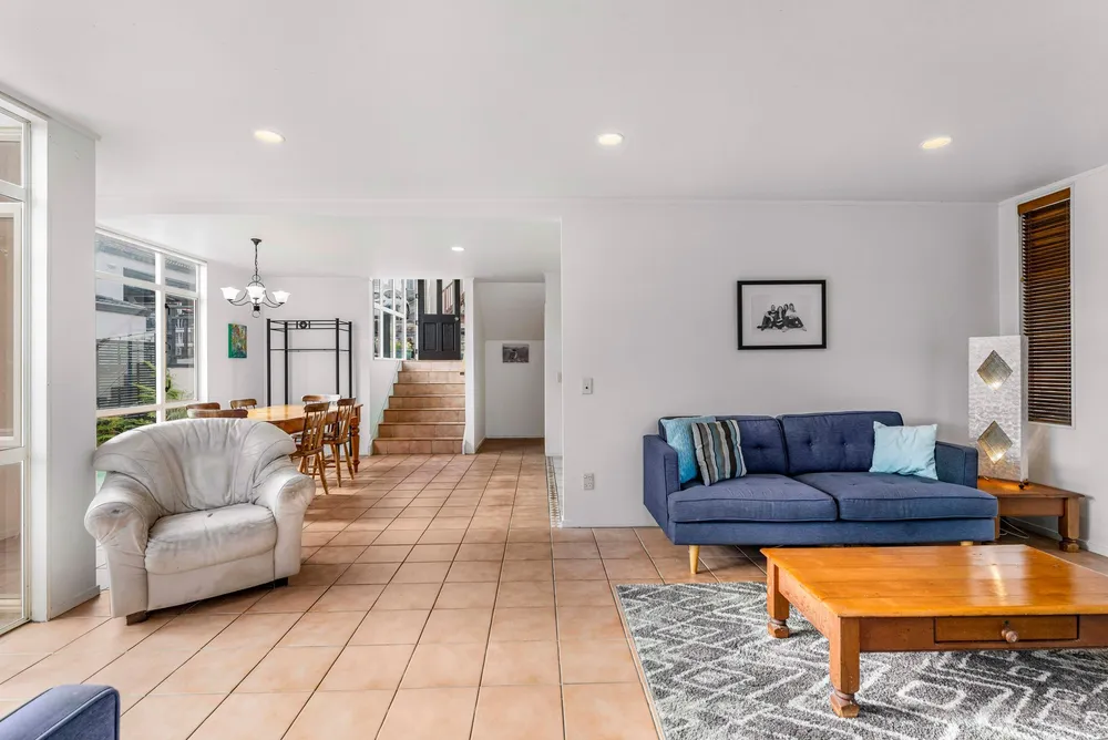Photos of 54A Comins Crescent