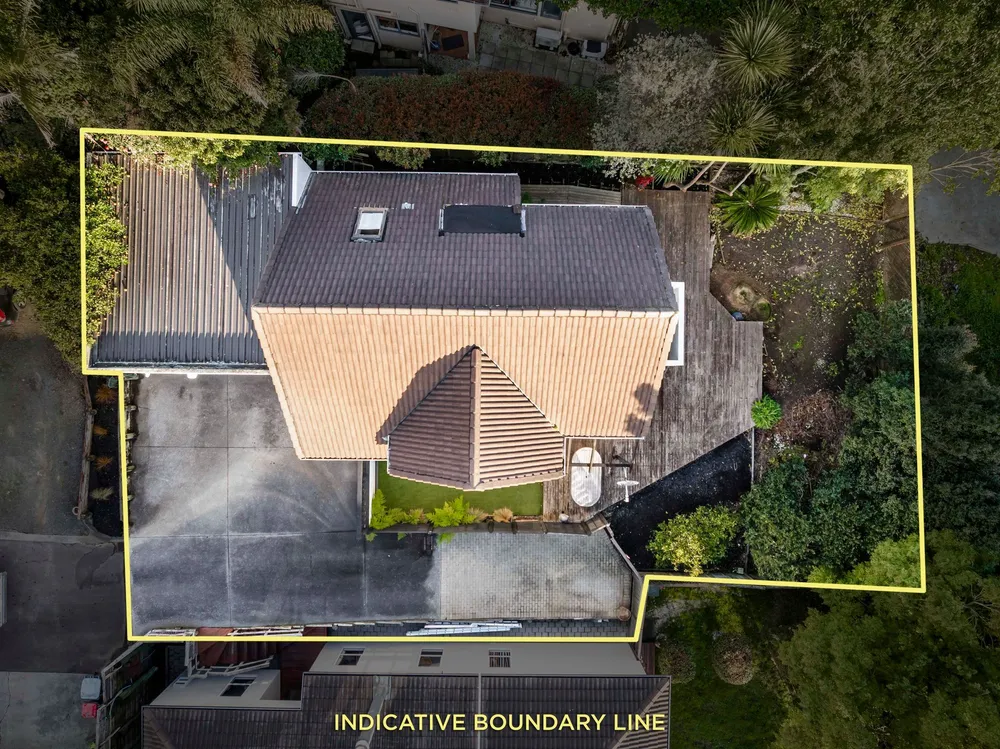 Photos of 54A Comins Crescent