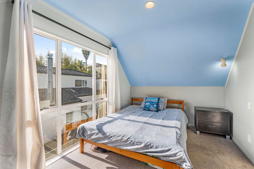 Photos of 54A Comins Crescent