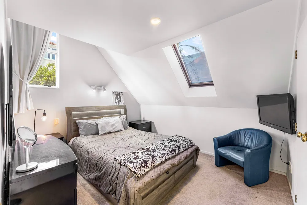Photos of 54A Comins Crescent