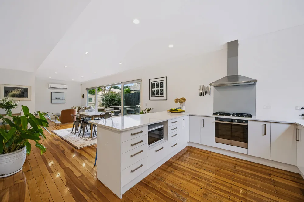 Photos of 49B Ballarat Street
